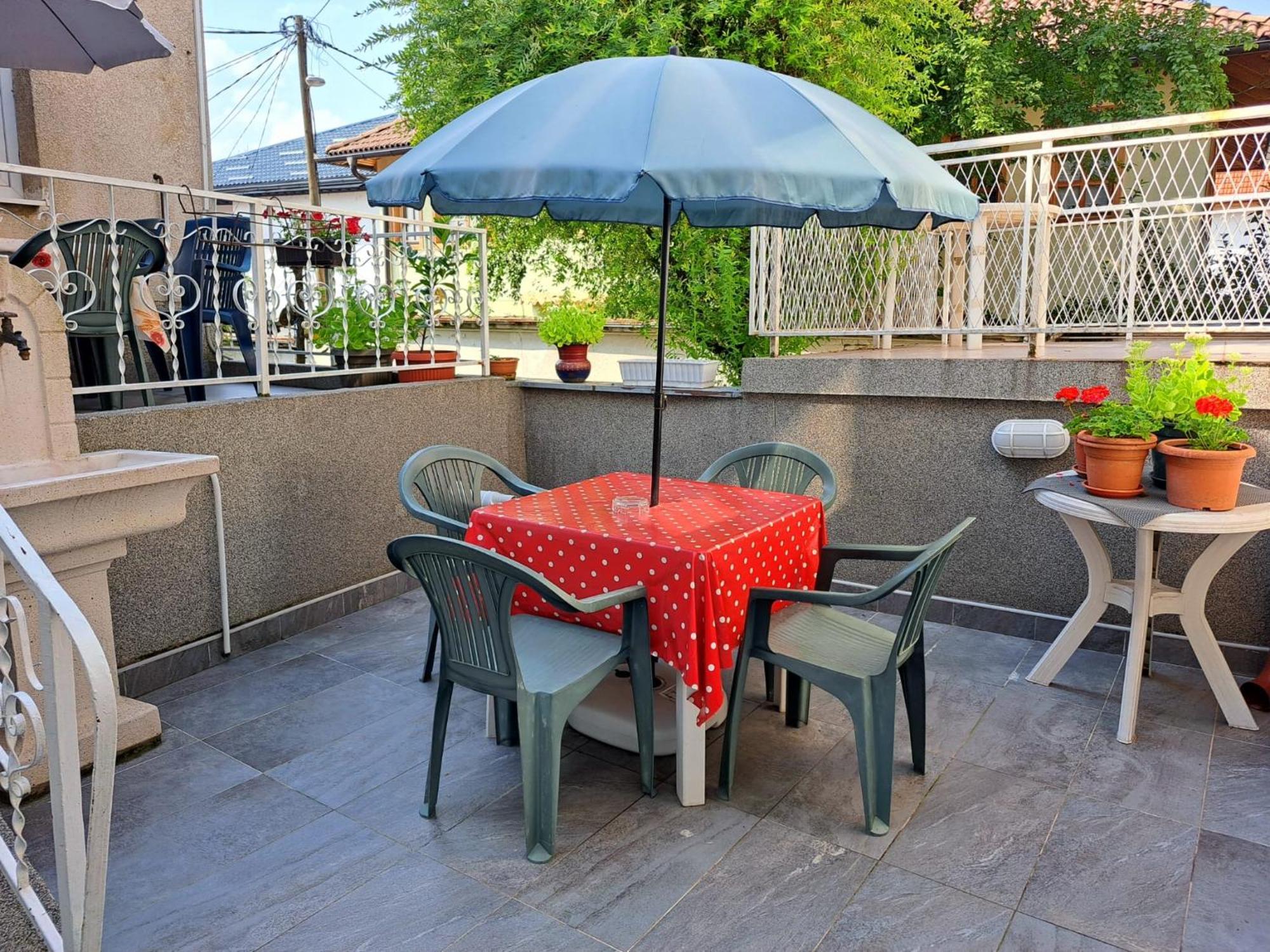 Apartman Slatki Dom 1 SJJ Extérieur photo